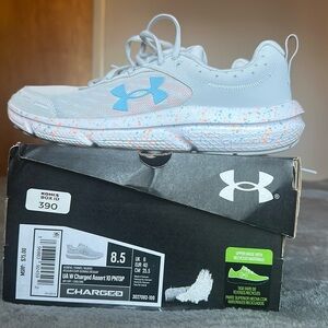 Under Armor Sneakers NWT Charged Assert